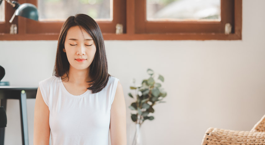 명상하는 사람의 이미지